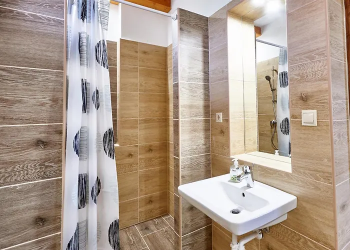 Apartament Deak Nyekladhaza
